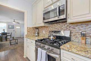 Uintah Cottages Urban Mountain Charm Dog-Friendly - 2