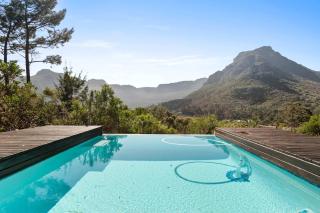 Silvermist Lavish Retreat with Breathtaking Views - Kaapstad - 0