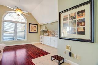Stunning Lakefront Sanctuary: Your Perfect Getaway - Lake Murray Shores - 2