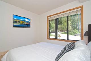 Powderhorn by Whistler Blackcomb Vacation Rentals - Whistler - 2