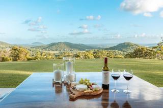 Ocean views Close to Coolum Pet friendly Firepit Mountain Views - Yandina Creek - 0
