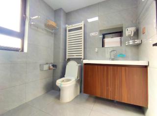 Ivy Residence - - 4