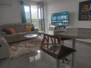 4K-Suite - Kingston - 3