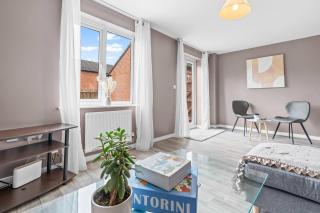 Modern 4-Bed Close to Jaguar Whitley & City Centre - Parkside - 1