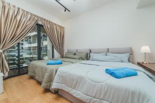 Danga Bay Coastal Haven 3BR 8Pax w 3Balcony by Our Stay - Johor Bahru - 6
