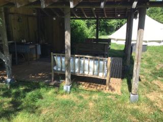 Tent op het veld - - 4