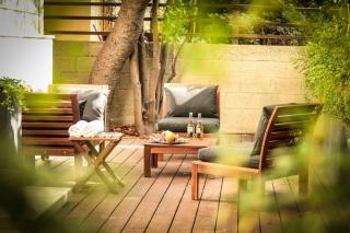 Serene Retreat with Lush Garden by Sea N' Rent - Tel Aviv - 4