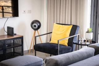HaCarmel Market Vibrat Apartment with Mamad by Sea N' Rent - Tel Aviv - 2