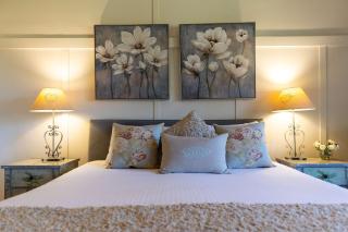 Brokenback Vineyard Homestead - 4