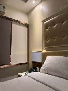 EMPRESS HOTEL IN D1 - The cozzy place - 6