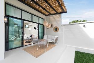 VILLA MIOS | Brand new 2 Bedroom Private Pool Villa in Popular Onyx Villas | 3 min to Naiharn Beach - Nai Harn Beach - 4