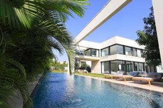 Breathtaking Villa w Pool & Sauna Near the Beach by Sea N' Rent - Herzelia - 0