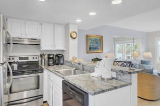 202 D Port O Call by AvantStay Beach Condo - Isle of Palms - 3