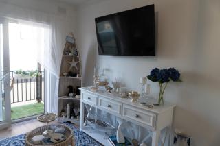 Luxurious Beach Front Apt with Ocean View Balcony - Glenelg - 6