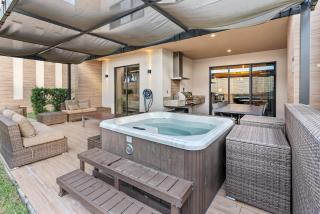Home Luxury 4 BedsPrivate Hot Tub Close Disney - 9