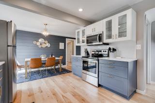 Perfect Family Bungalow - Minneapolis - 7