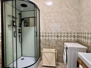Доступная квартира возле метро - Almaty - 5