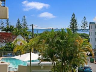 Warroo Apartments - Alexandra Headland - 6