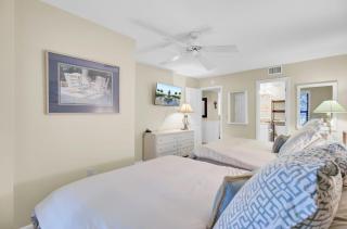 123D Shipwatch by AvantStay Beach Access Pool - Isle of Palms - 3