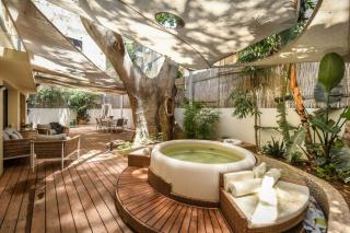 Charming 2BR Apt with a Breathtaking Patio in the Heart of the City with Shelter by Sea N' Rent - Tel Aviv - 0