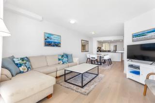 Zanzibar-Premium Ocean Apartment - Mooloolaba - 4
