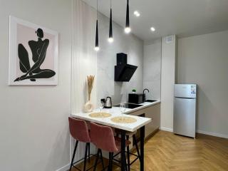 Роскошные новые апартаменты в самом центре Алматы - 1