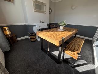 Large House - Families - Business stays - Doncaster - 7
