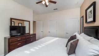 Last Minute Disney Getaway! Private Pool, Hot Tub & Games Room. Book Now! #36298 - Kissimmee - 1