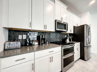Last Minute Disney Getaway! Private Pool, Hot Tub & Games Room. Book Now! #87961 - Kissimmee - 5