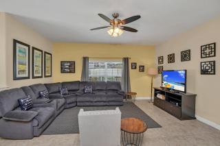 Last Minute Disney Getaway! Private Pool, Hot Tub & Games Room. Book Now! #55557 - Kissimmee - 6