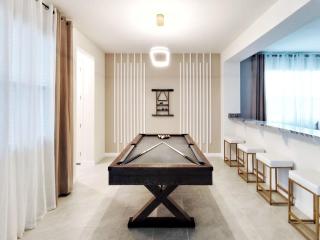 Last Minute Disney Getaway! Private Pool, Hot Tub & Games Room. Book Now! #87161 - Kissimmee - 1