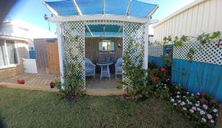 Palm Beach Guest House - Rockingham - 8