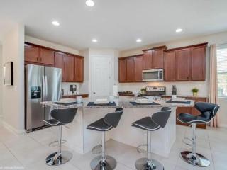 Last Minute Disney Getaway! Private Pool, Hot Tub & Games Room. Book Now! #75149 - Kissimmee - 4