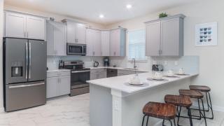 Last Minute Disney Getaway! Private Pool, Hot Tub & Games Room. Book Now! #40098 - Kissimmee - 4