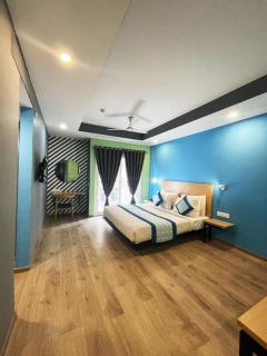 The Roseman Hotel & Suites - Ghaziabad - 1