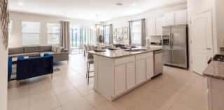 Last Minute Disney Getaway! Private Pool, Hot Tub & Games Room. Book Now! #97695 - Davenport - 3