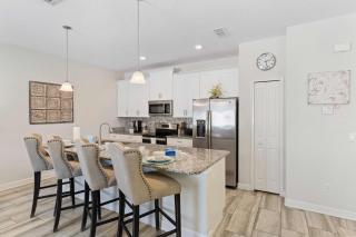 Last Minute Disney Getaway! Private Pool, Hot Tub & Games Room. Book Now! #94723 - Kissimmee - 2