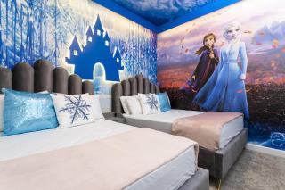 Last Minute Disney Getaway! Private Pool, Hot Tub & Games Room. Book Now! #99589 - Kissimmee - 0
