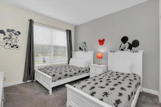 Last Minute Disney Getaway! Private Pool, Hot Tub & Games Room. Book Now! #92381 - Kissimmee - 6