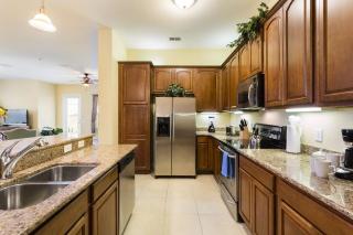 Last Minute Disney Getaway! Private Pool, Hot Tub & Games Room. Book Now! #38976 - Orlando - 3