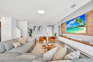 Last Minute Disney Getaway! Private Pool, Hot Tub & Games Room. Book Now! #38884 - Kissimmee - 4