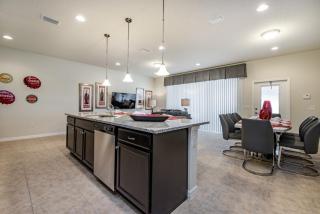 Last Minute Disney Getaway! Private Pool, Hot Tub & Games Room. Book Now! #16142 - Kissimmee - 5