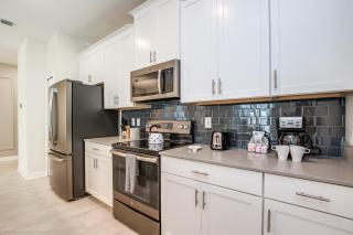 Last Minute Disney Getaway! Private Pool, Hot Tub & Games Room. Book Now! #39274 - Kissimmee - 3