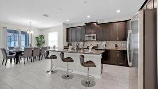 Last Minute Disney Getaway! Private Pool, Hot Tub & Games Room. Book Now! #95309 - Kissimmee - 4