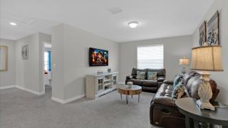 Last Minute Disney Getaway! Private Pool, Hot Tub & Games Room. Book Now! #95309 - Kissimmee - 1