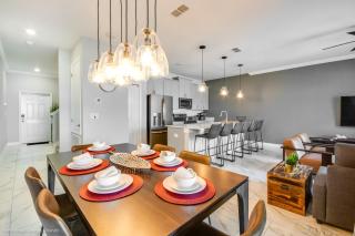 Last Minute Disney Getaway! Private Pool, Hot Tub & Games Room. Book Now! #20638 - Kissimmee - 4