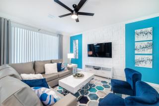 Last Minute Disney Getaway! Private Pool, Hot Tub & Games Room. Book Now! #49409 - Kissimmee - 0