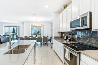 Last Minute Disney Getaway! Private Pool, Hot Tub & Games Room. Book Now! #57281 - Kissimmee - 5