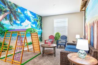Last Minute Disney Getaway! Private Pool, Hot Tub & Games Room. Book Now! #57281 - Kissimmee - 1