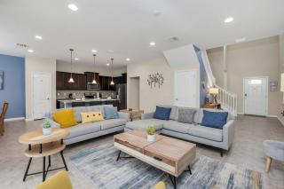 Last Minute Disney Getaway! Private Pool, Hot Tub & Games Room. Book Now! #53613 - Kissimmee - 4